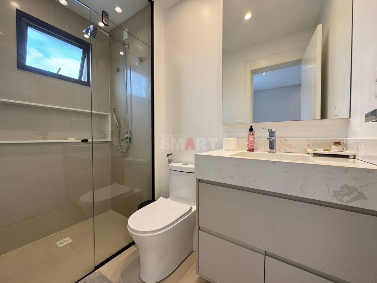 Apartamento Semimobiliado com 3 Suítes à Venda no Jaraguá Esquerdo