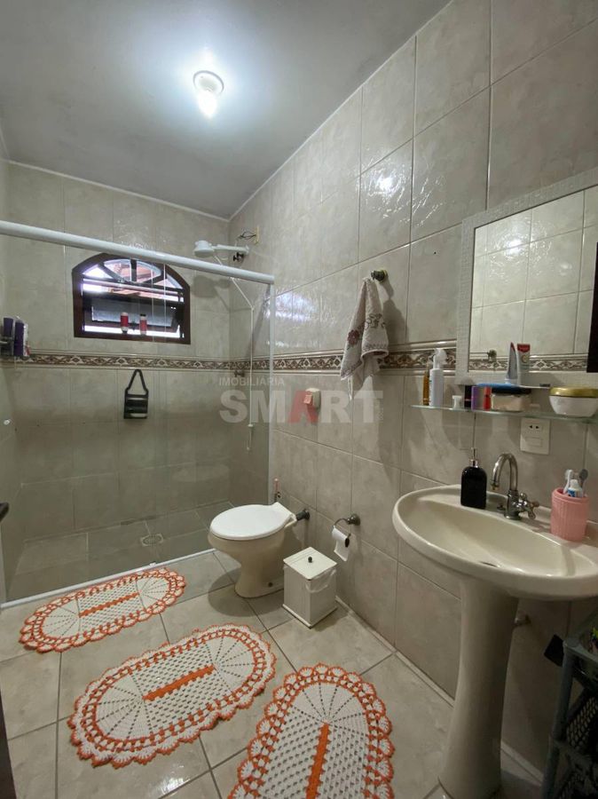 Casa com 4 Quartos à Venda em Três Rios do Sul
