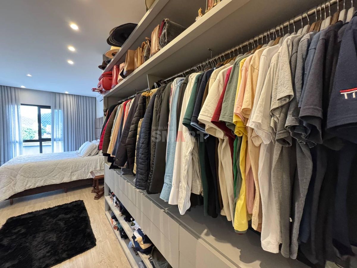 Apartamento Semimobiliado com 3 Suítes à Venda no Jaraguá Esquerdo