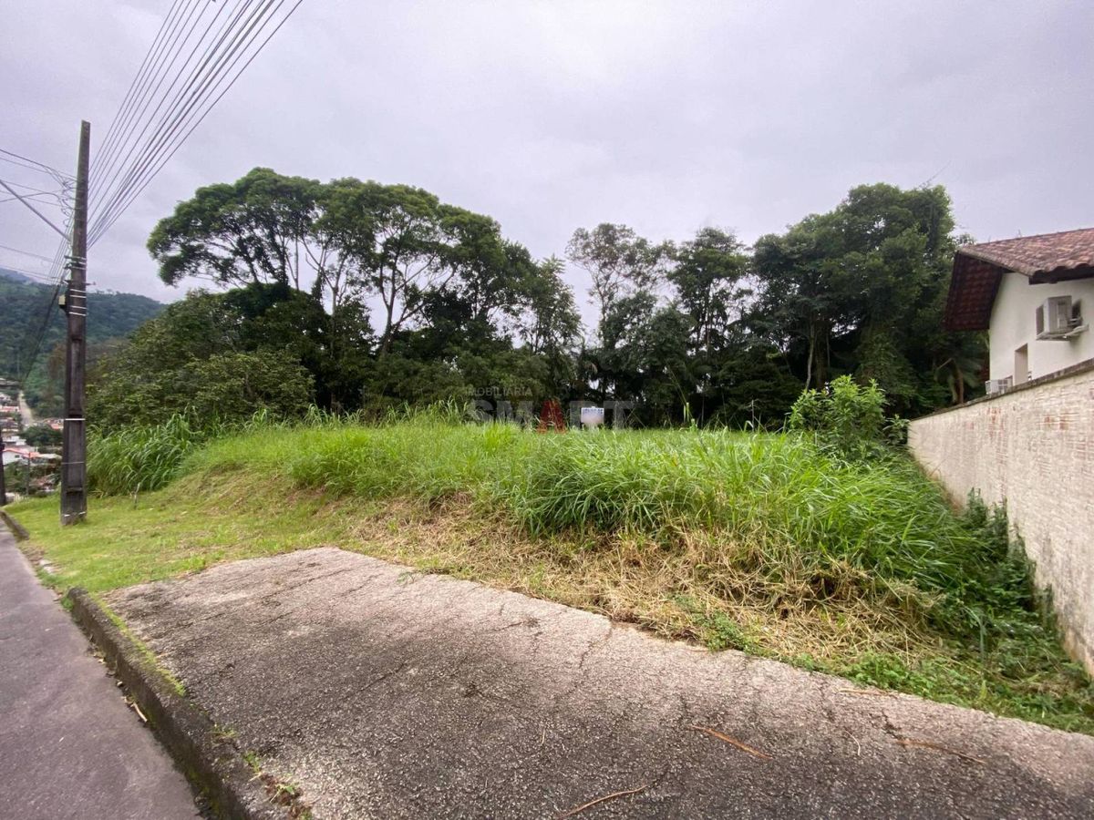 Terreno com 448m² à Venda no Jaraguá Esquerdo