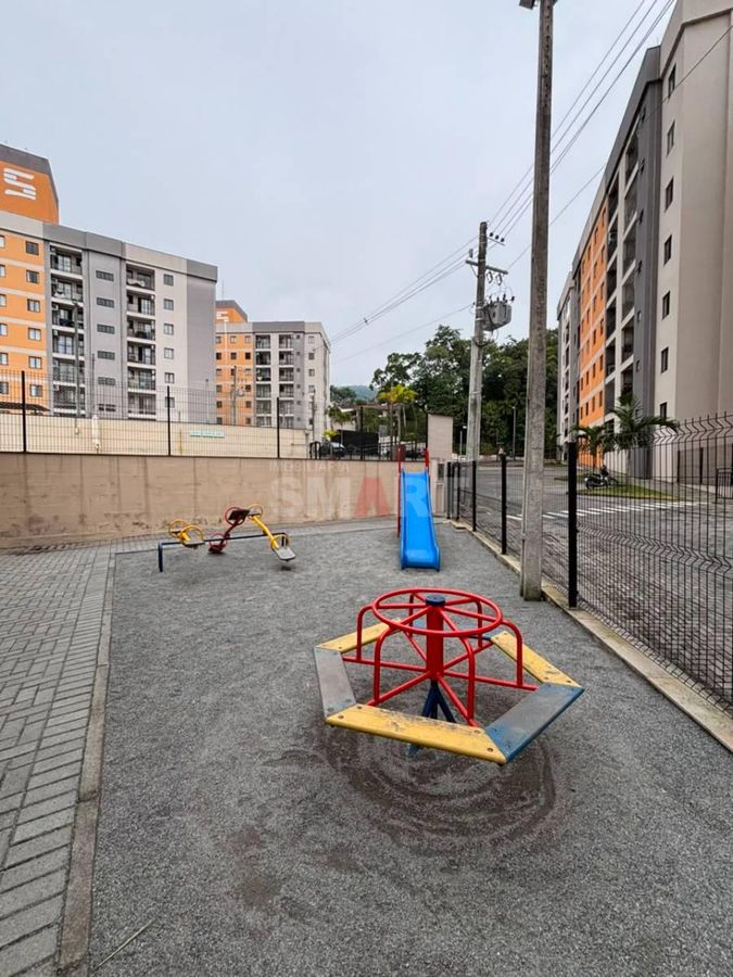 Apartamento com 2 Quartos na Ilha da Figueira
