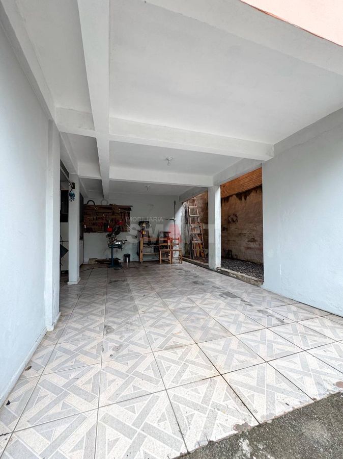 Casa com 3 Quartos à Venda no Jaraguá Esquerdo