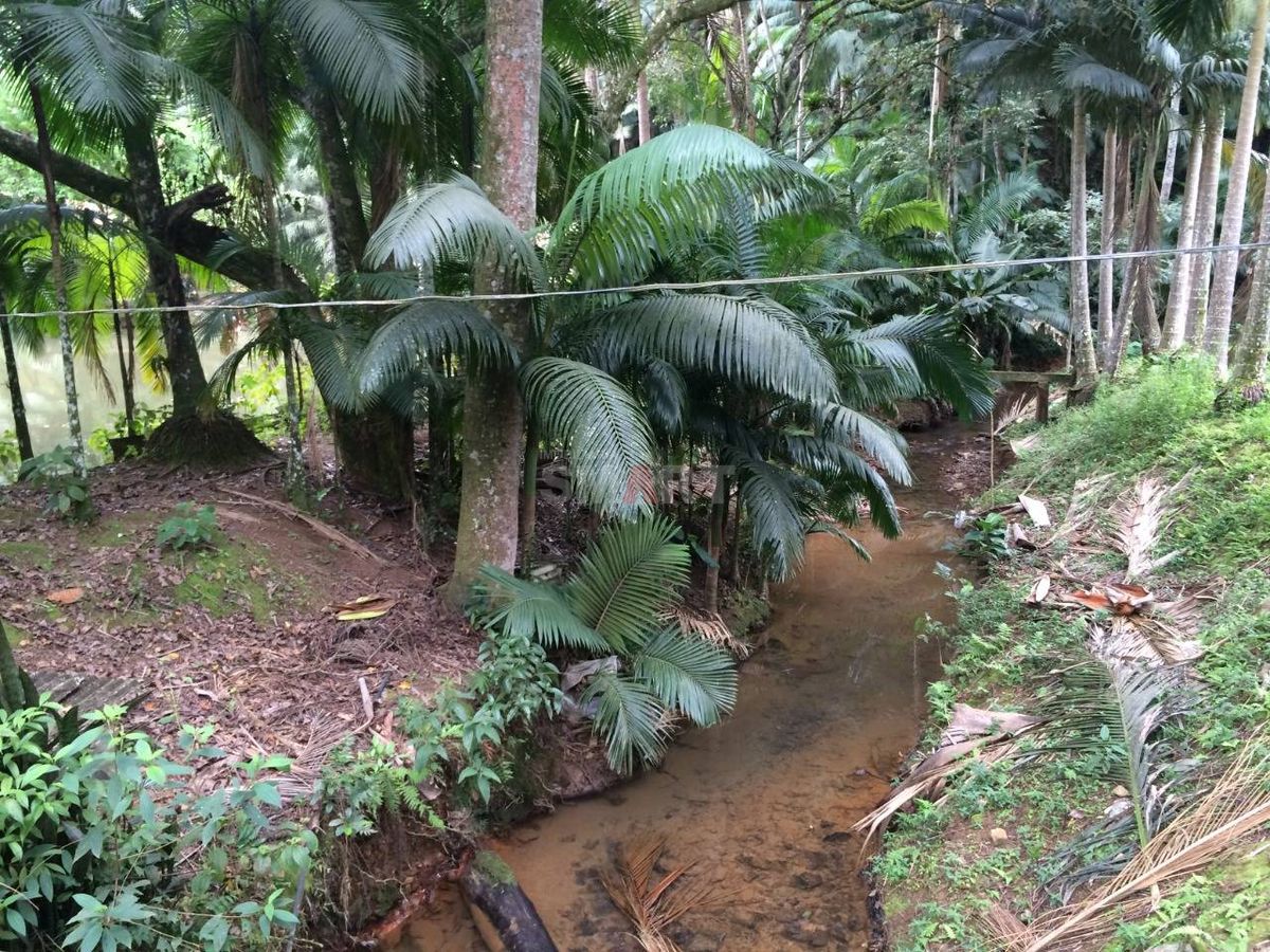 Chácara à Venda em Guaramirim com 7 Lagoas