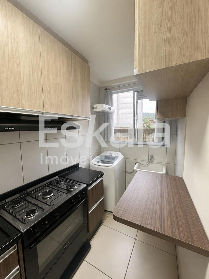 Apartamento Semimobiliado com 02 Quartos Rau - Jaraguá do Sul