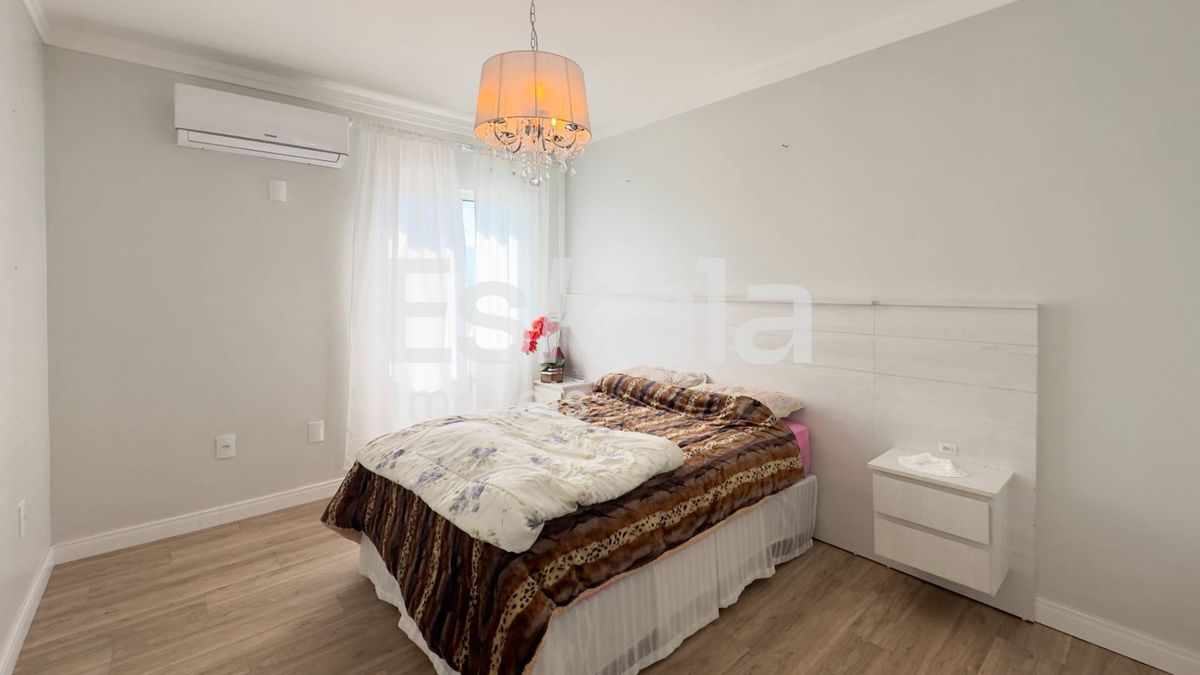 Casa, 4 quartos, 195 m² - Foto 6