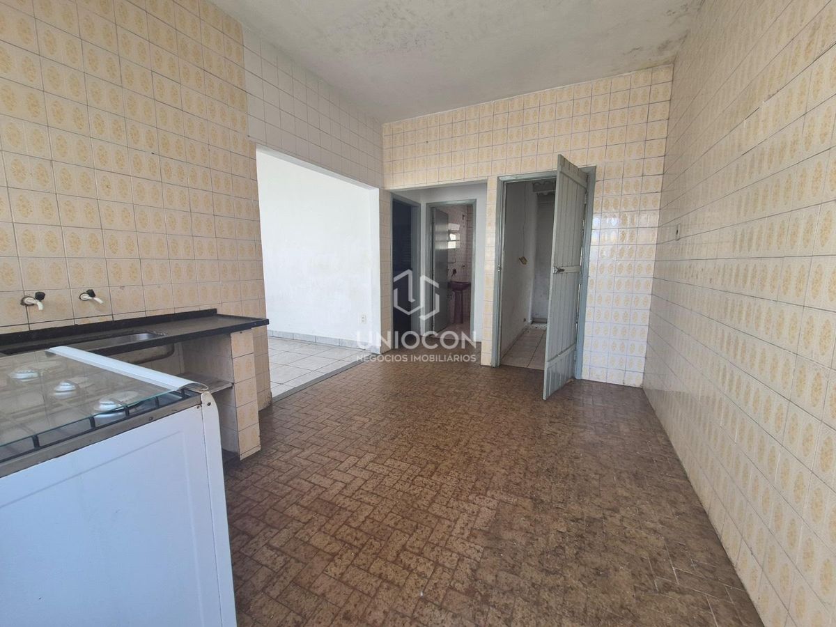 Casa, 1 quarto, 48 m² - Foto 2