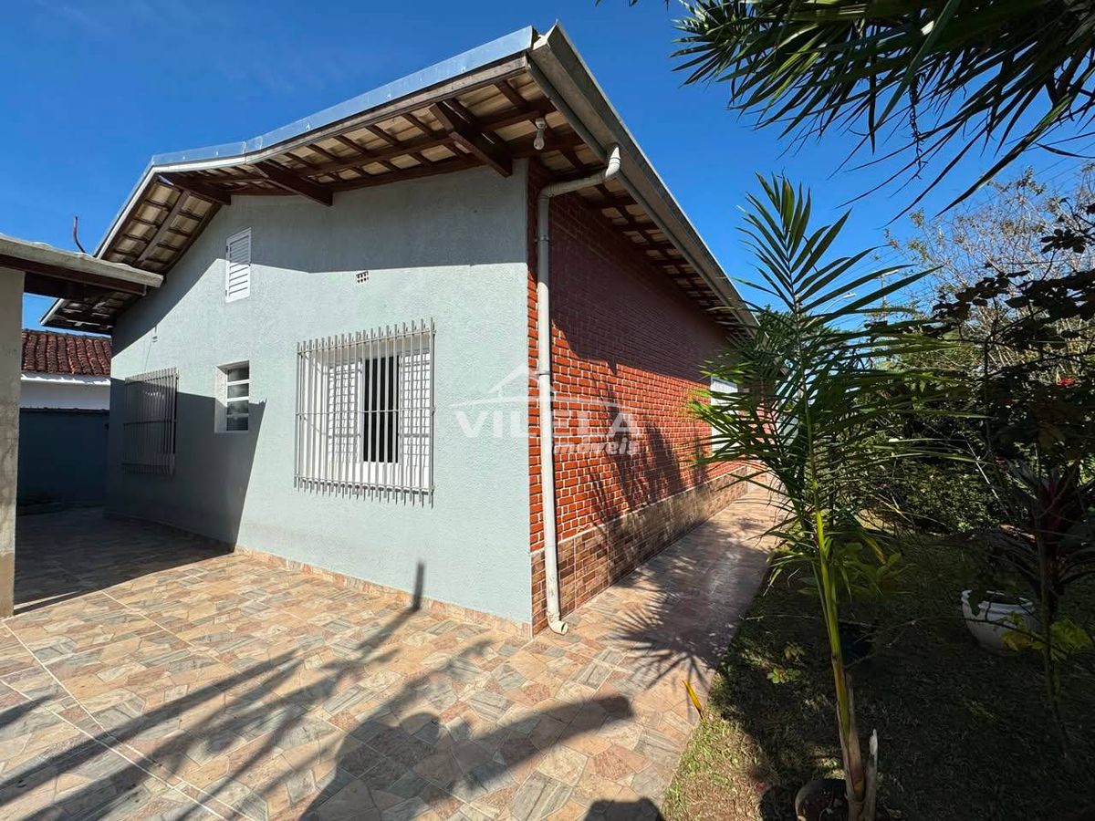 Casa térrea de esquina-jardim aruan-caraguatatuba-sp