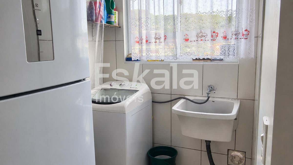 Apartamento Semimobiliado Com 02 Quartos Rau - Jaraguá do Sul