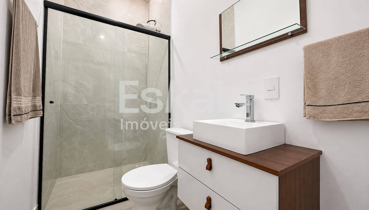 Sobrado Semi Mobiliado com 01 Suíte + 02 Quartos Três Rios do Sul