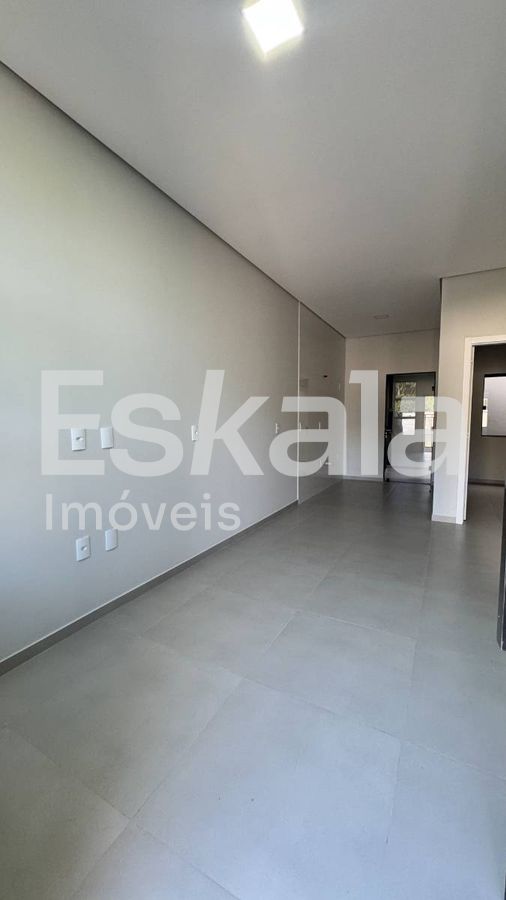 Casa geminada com 02 dormitórios nereu ramos - jaraguá do sul