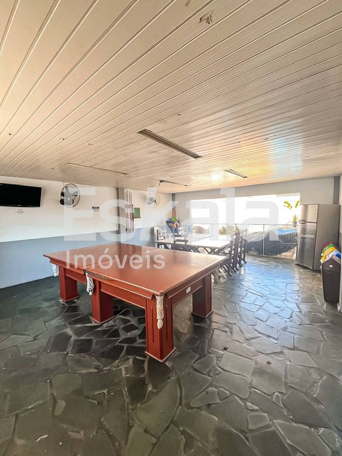 Apartamento semi-mobiliado com 01 suíte + 02 dormitórios centro - jaraguá do sul