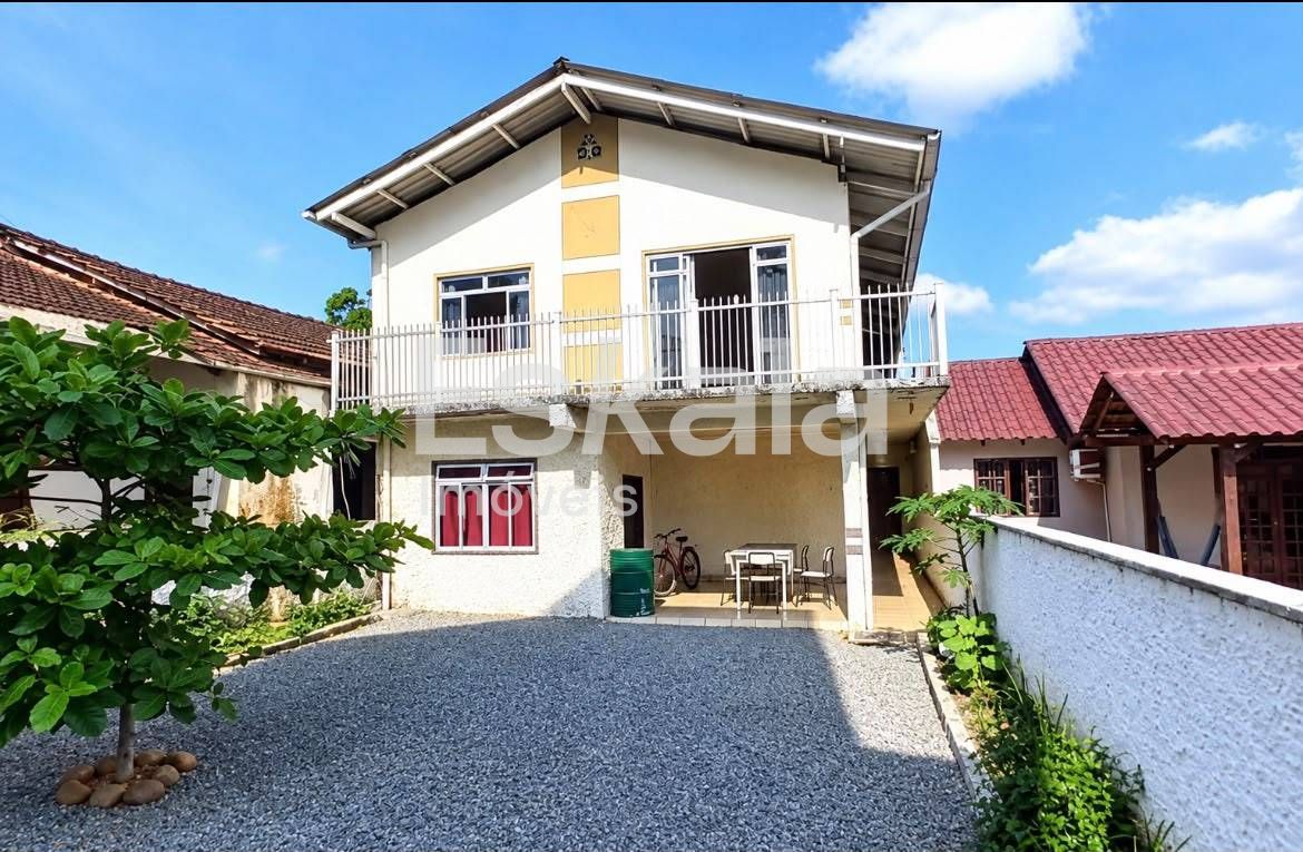 Casa, 3 quartos, 176 m² - Foto 1