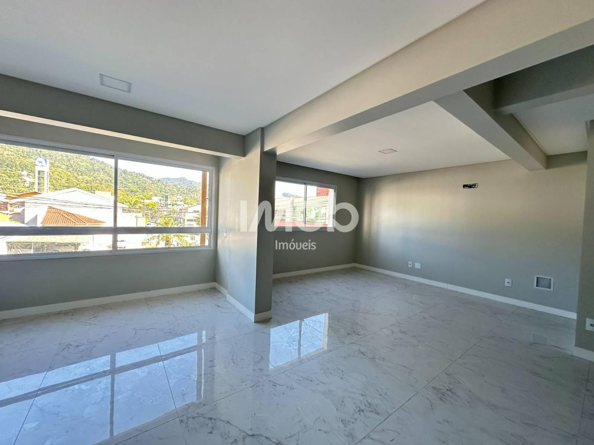 Apartamento com terraço 3 suítes - centro