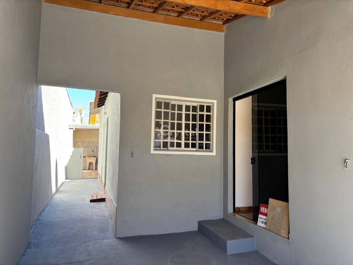 Casa à Venda com 2 Quartos, Churrasqueira e Garagem Coberta no Plimec - Avaré. Foto 5