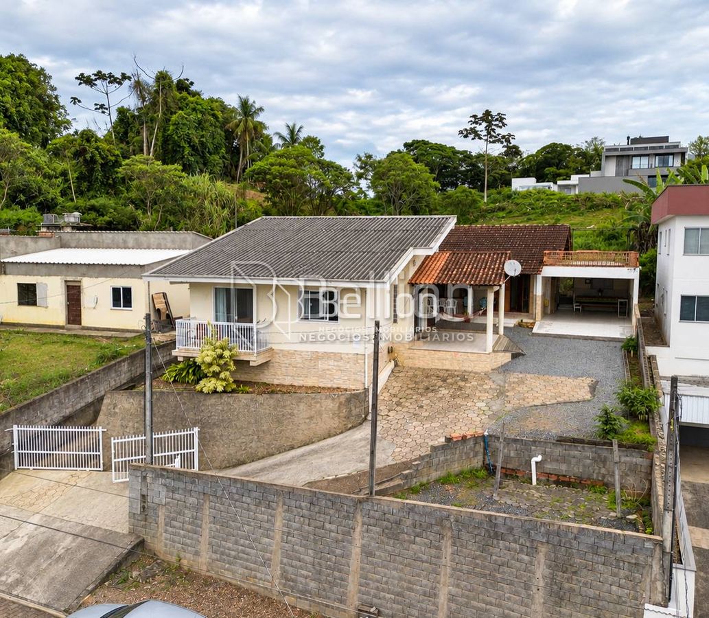 Casa, 6 quartos, 135 m² - Foto 3