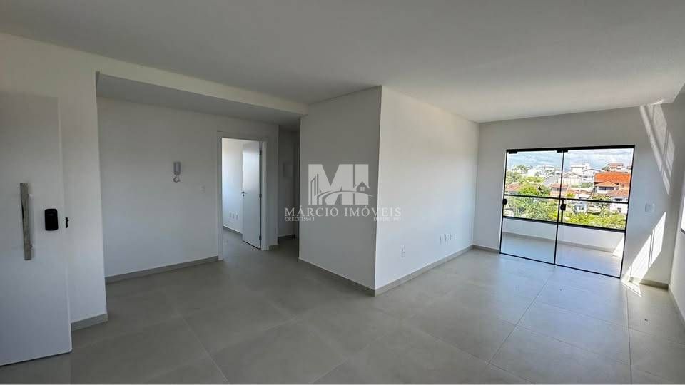 Apartamento com arquitetura moderna- centro- barra velha/sc.
