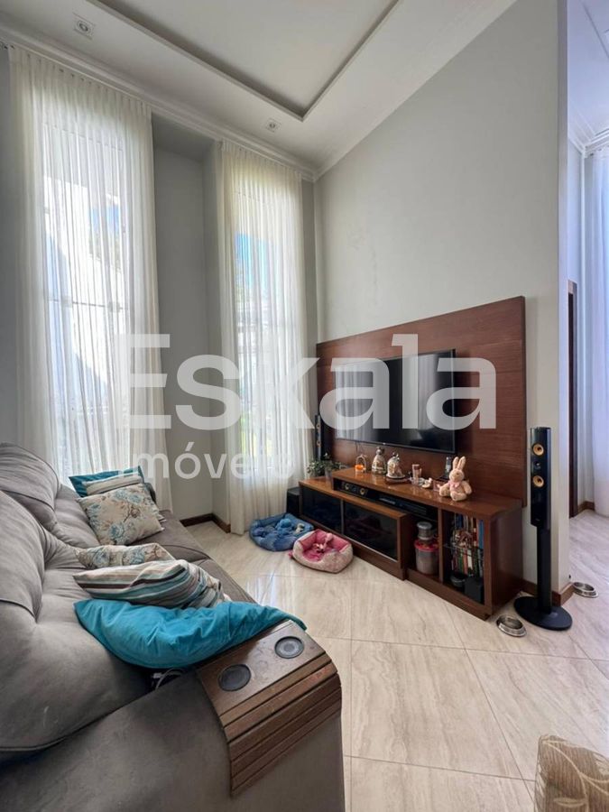 Casa Semi Mobiliada Com 02 Quartos + 01 Suíte Amizade - Jaraguá Do Sul