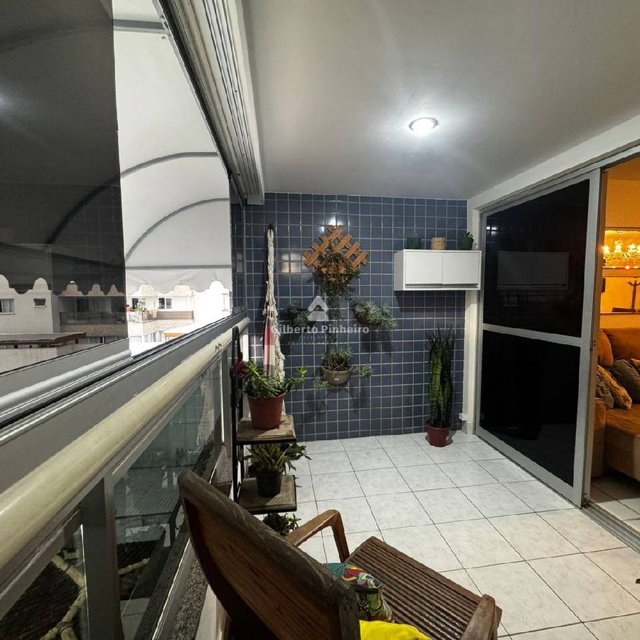 Apartamento à Venda no Centro de Guarapari com 3 Quartos