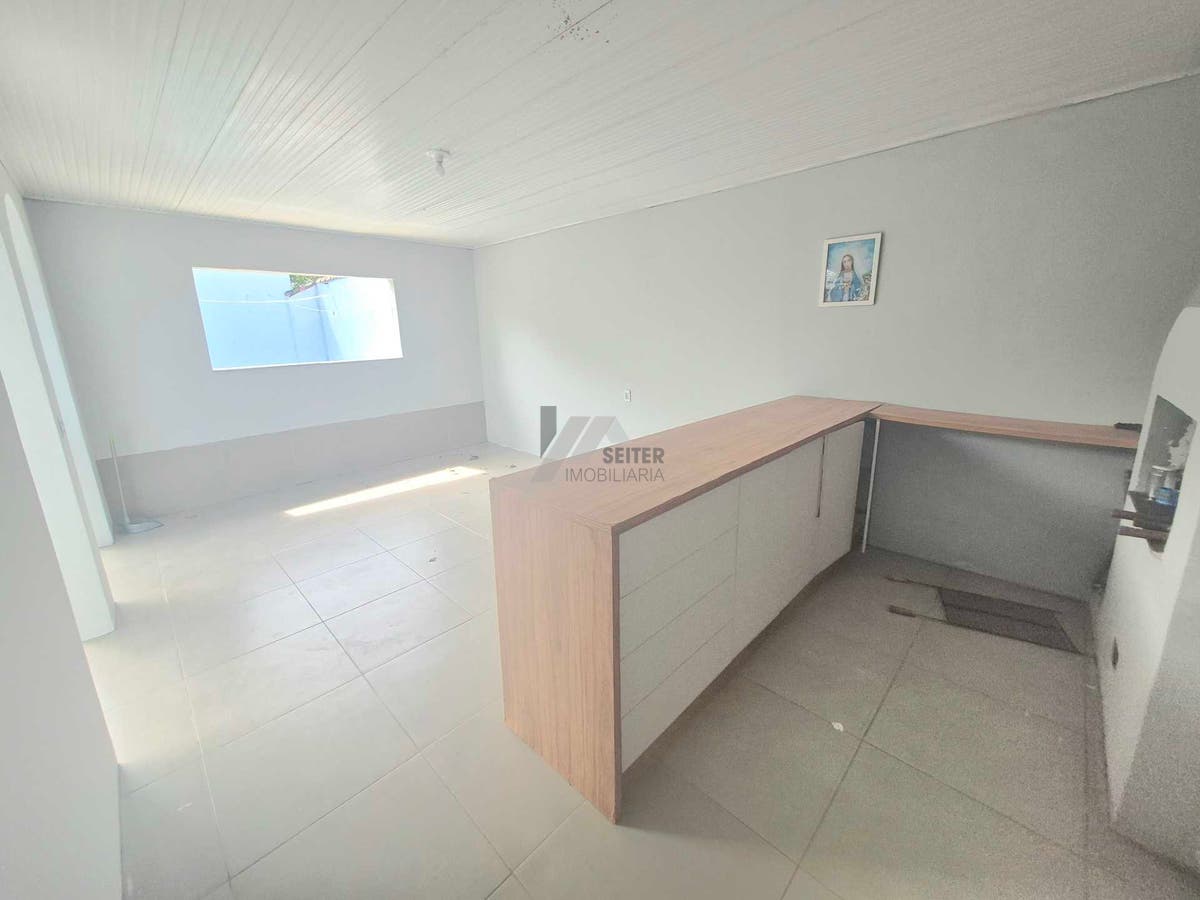 Casa de 4 quartos para alugar no Santa Monica Florianopolis
