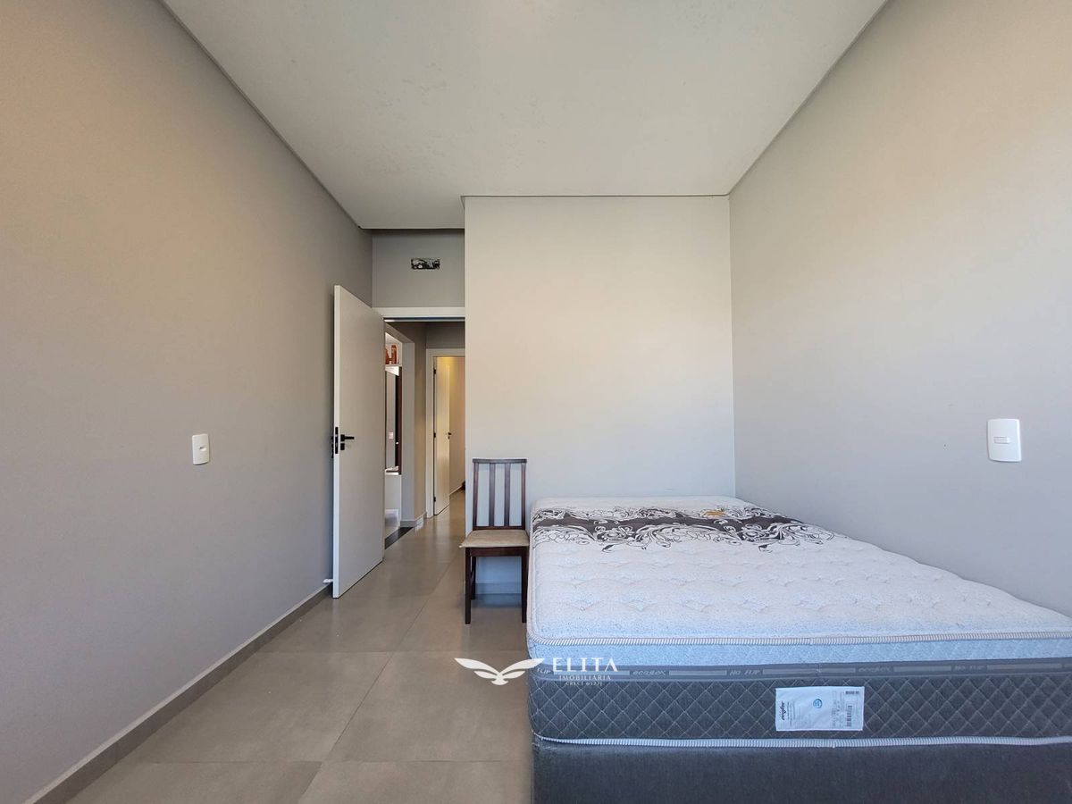 Casa com 2 Quartos, sendo 1 Suíte e Piscina à Venda em Itajuba, Barra Velha!