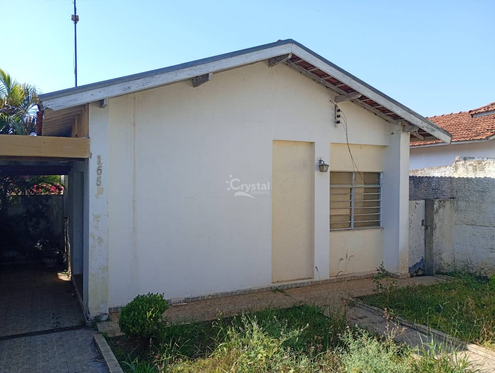 Casa à Venda com 2 Quartos, Garagem para 2 Carros e Quintal no Centro - Avaré. Foto 2