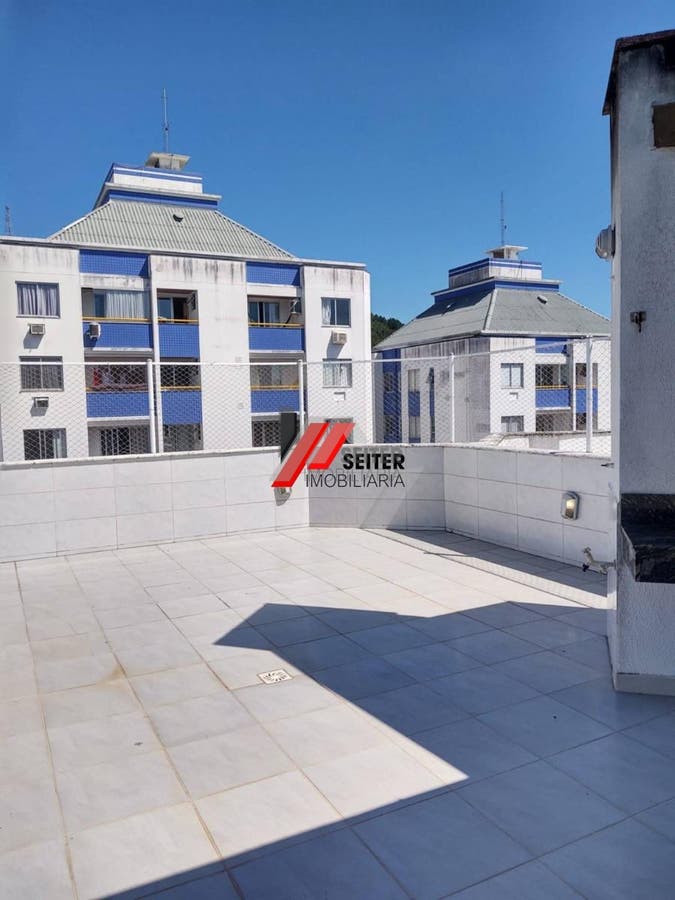 Cobertura para locação com 3 dormitórios em Carvoeira Florianópolis