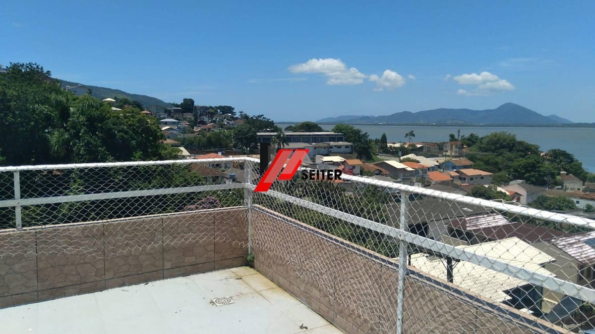 Casa a venda com 270 m² José Mendes Florianopolis