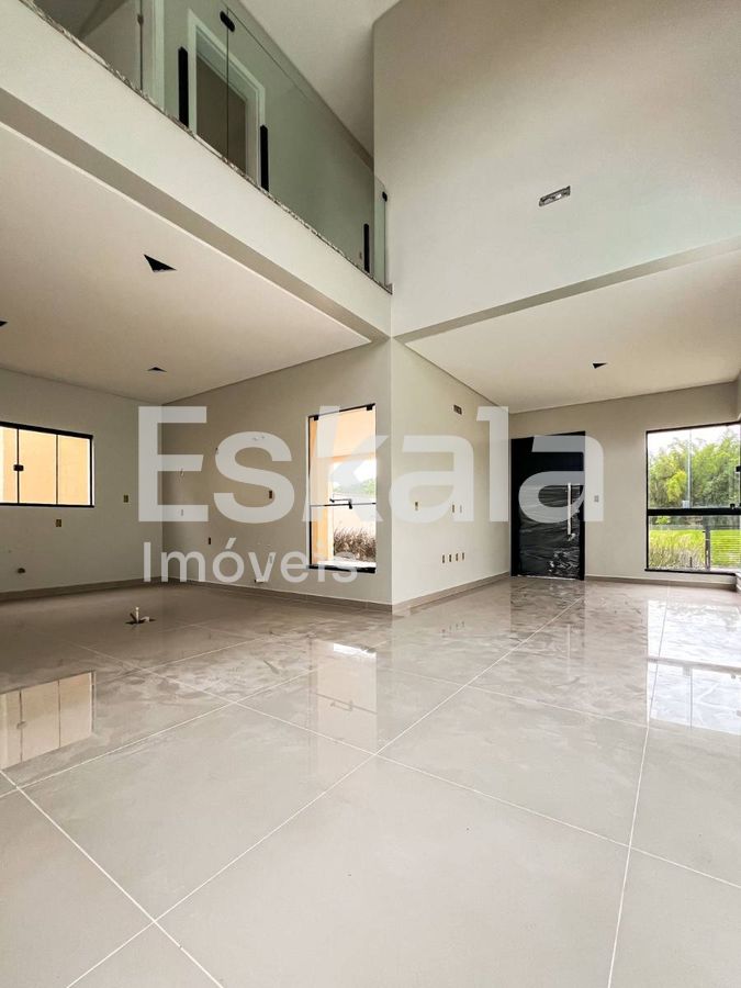 Casa Alto padrão Contendo 01 Suíte + 02 Dormitórios Jaragua 99 - Jaragua do Sul