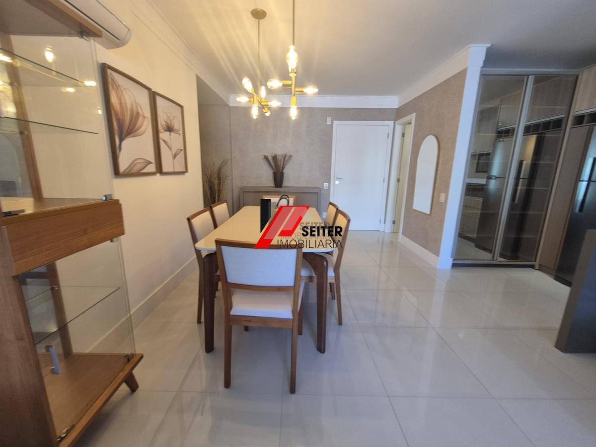Apartamento de 2 quartos para alugar na Agronômica florianópolis