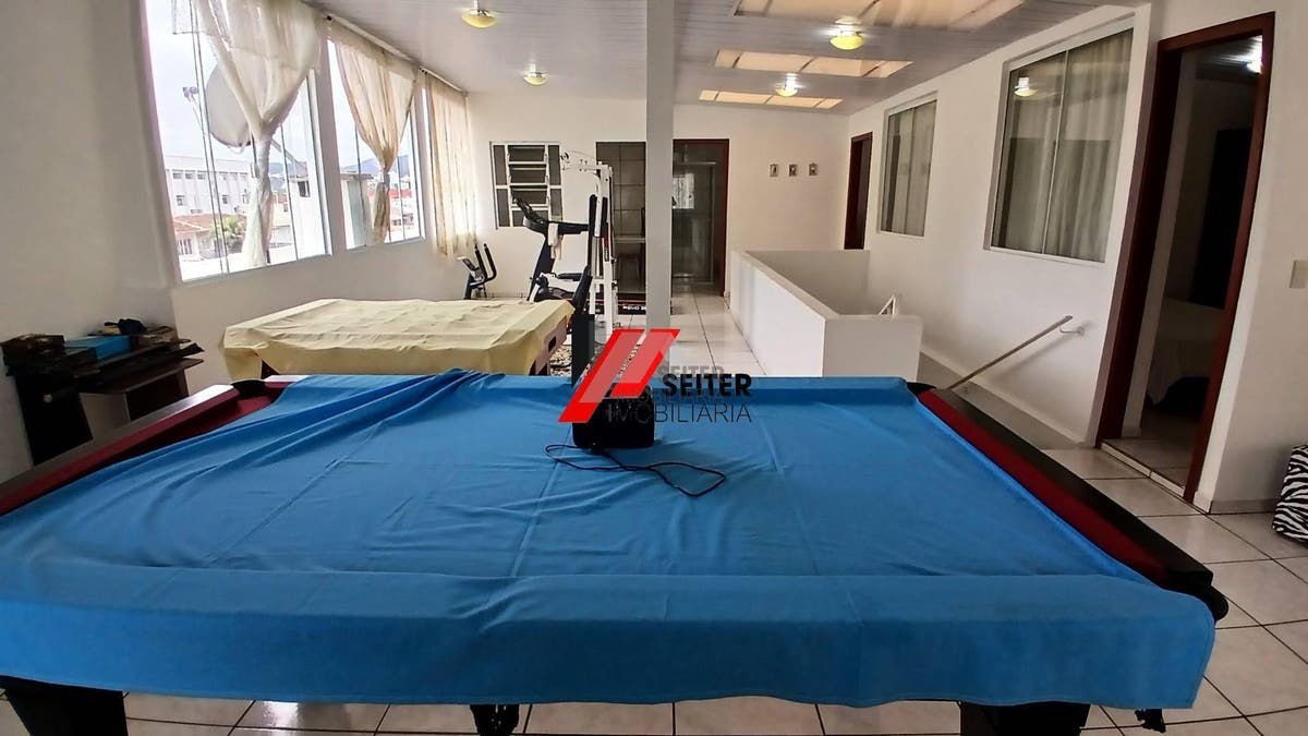 Casa à venda na trindade florianópolis