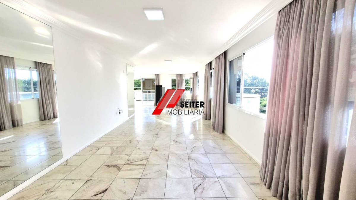 Apartamento a venda na Beira Mar Norte de Florianópolis