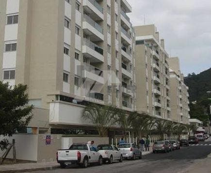 Cobertura 3 suites alugar Trindade florianopolis