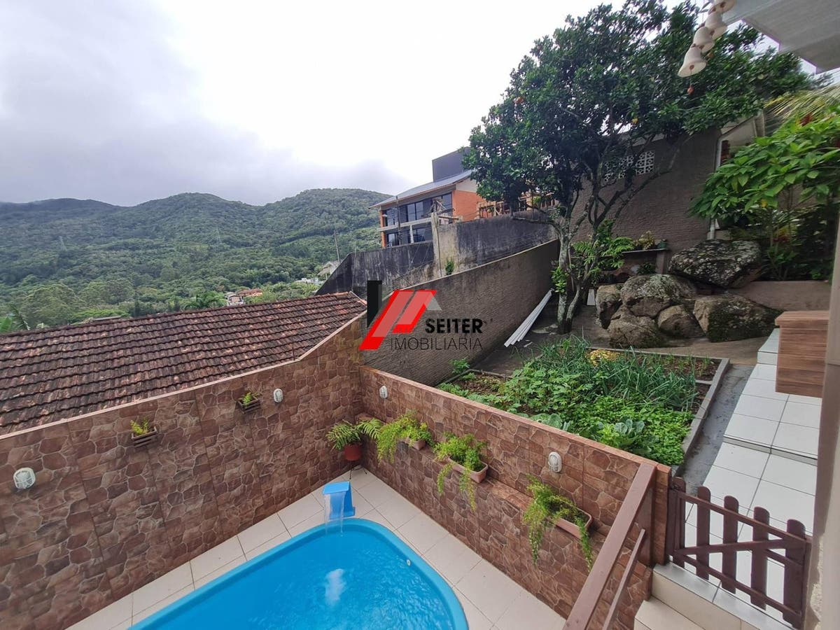 Casa de 2 domritorios a venda Florianopolis Itacorubi