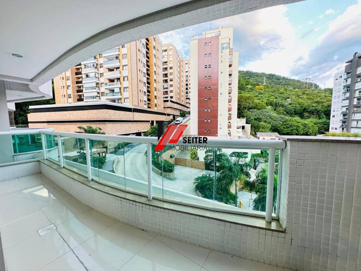 Apartamento de 4 dormitorios com suite para alugar Tom Jobim Itacorubi