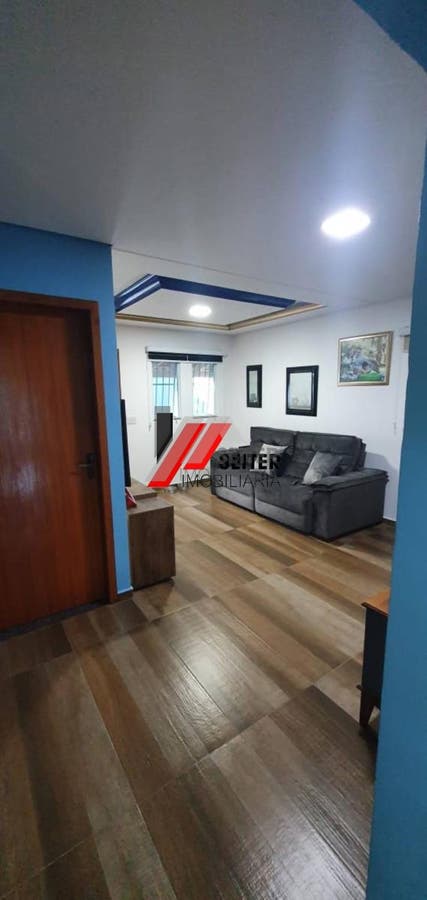 Sobrado 4 dormitorios possui suite com closet e edicula para venda