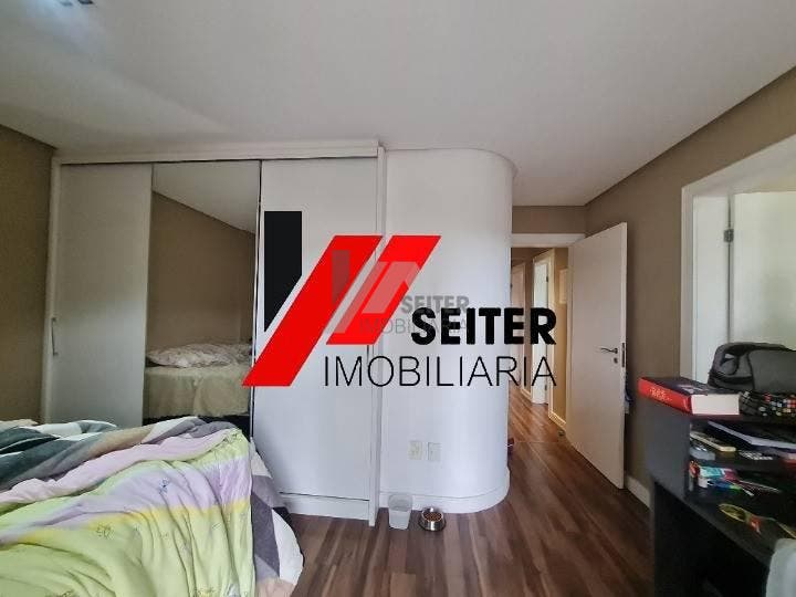 Apartamento á venda no bairro Itacorubi em Florianópolis
