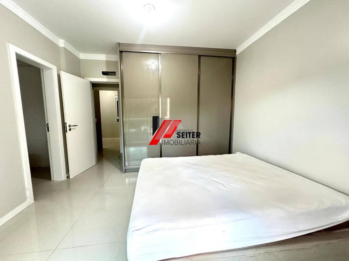 Apartamento de 4 dormitorios com suite para alugar Tom Jobim Itacorubi