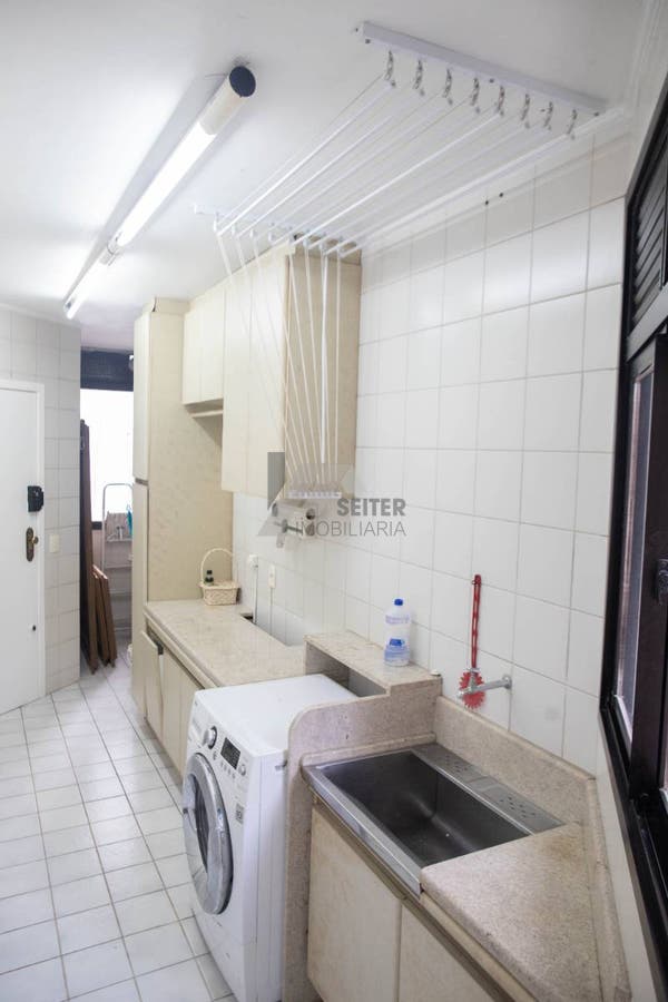 Apartamento com 3 quartos, Centro - Florianópolis
