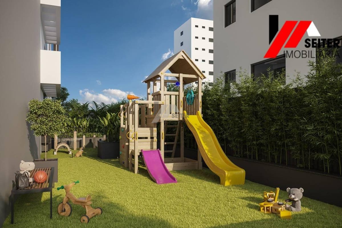 Apartamento a venda de 3 domitorios com suite no centro de Florianopolis