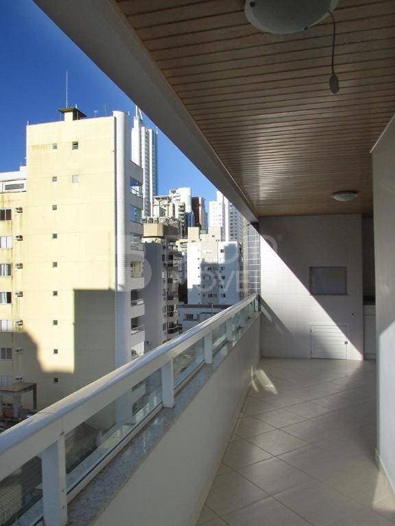 Apartamento de 2 quartos, 121m² no bairro Centro, em Balneário Camboriú | Eu Corretor