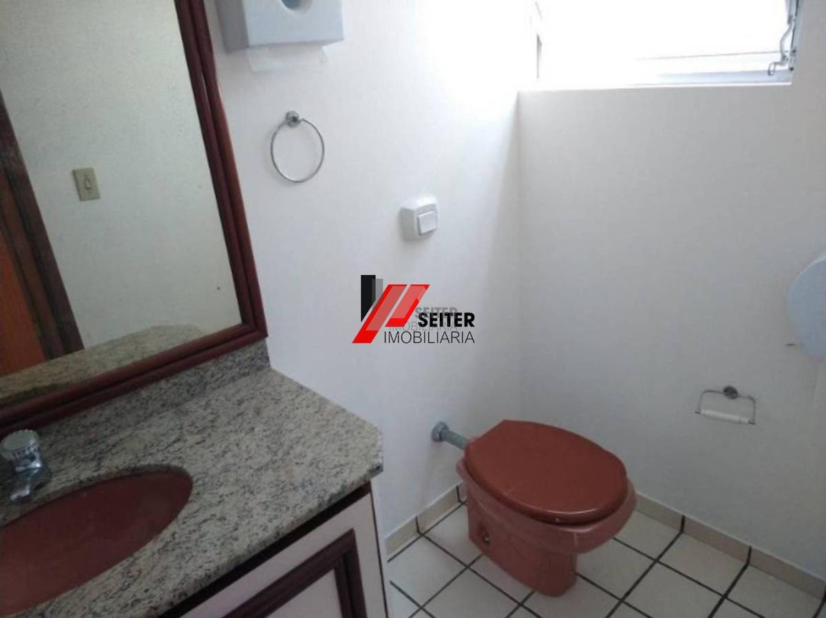 Casa comercial a venda no bairro Saco dos Limões