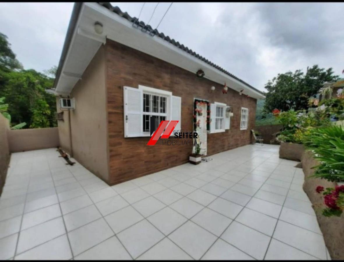 Casa de 2 domritorios a venda Florianopolis Itacorubi