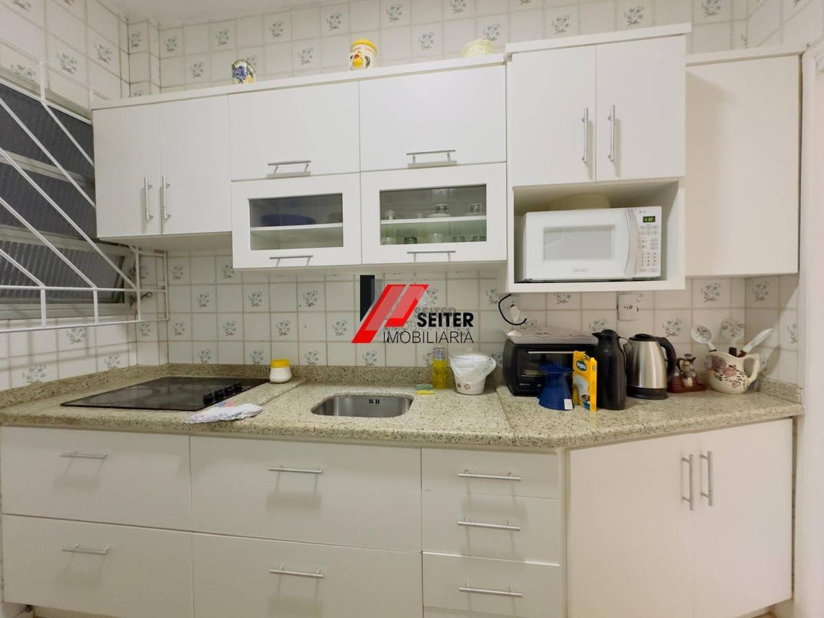 Apartamento de 2 dormitorios a venda Centro Florianopolis
