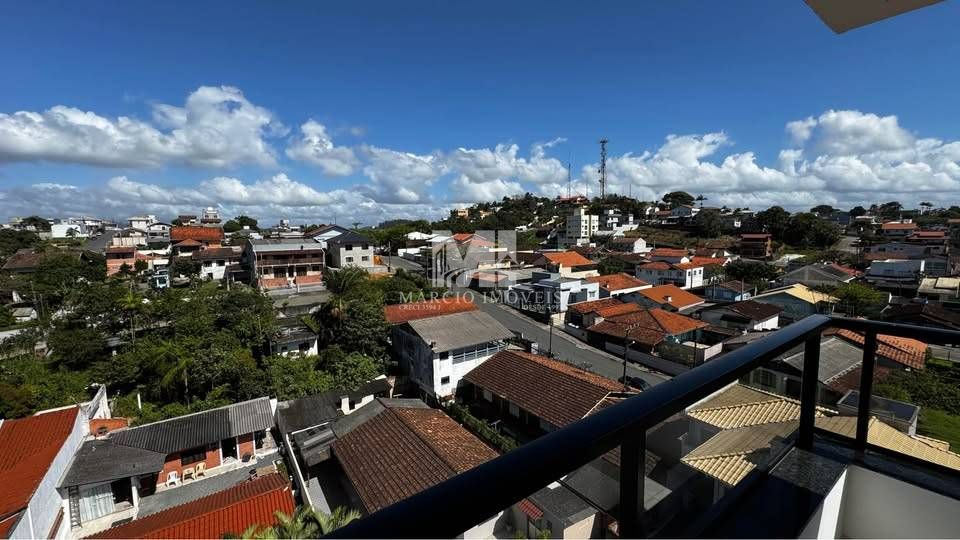 Apartamento com arquitetura moderna- centro- barra velha/sc.