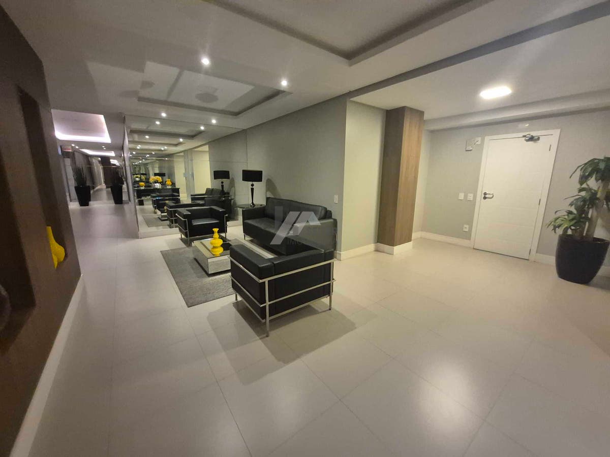 Apartamento alto padrão de 4 dormitorios sacada com churrasqueira e 2 vagas para locação no Itacorubi