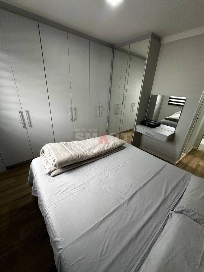 Apartamento semi-mobiliado com 1 suíte + 1 quarto com elevador