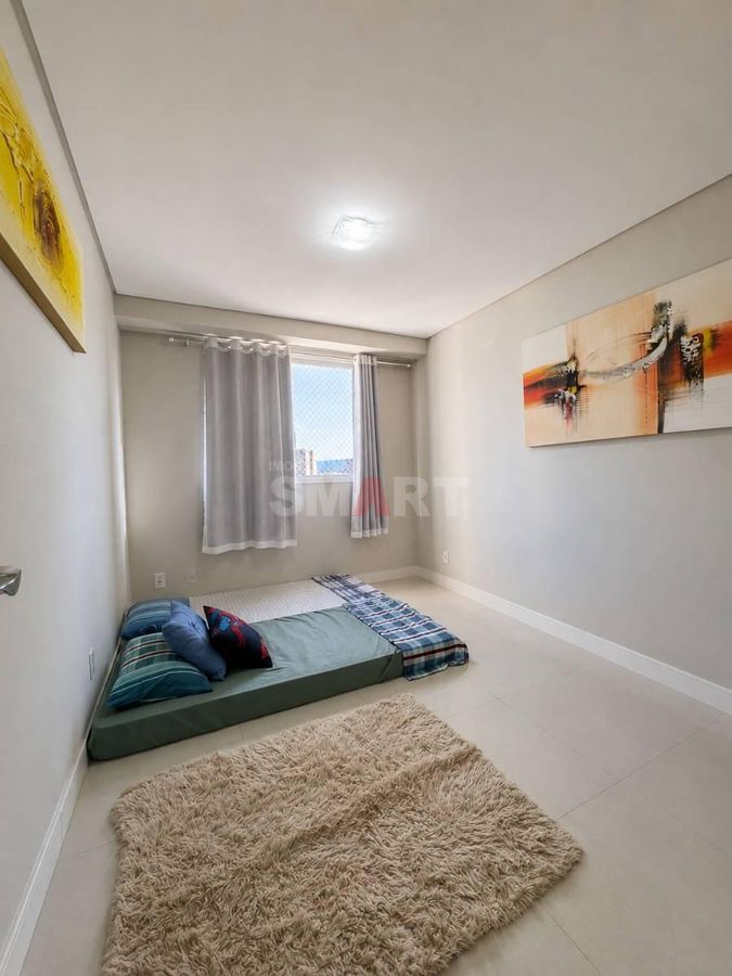 Apartamento no Centro de Jaragua com 1 Suite e 2 Quartos