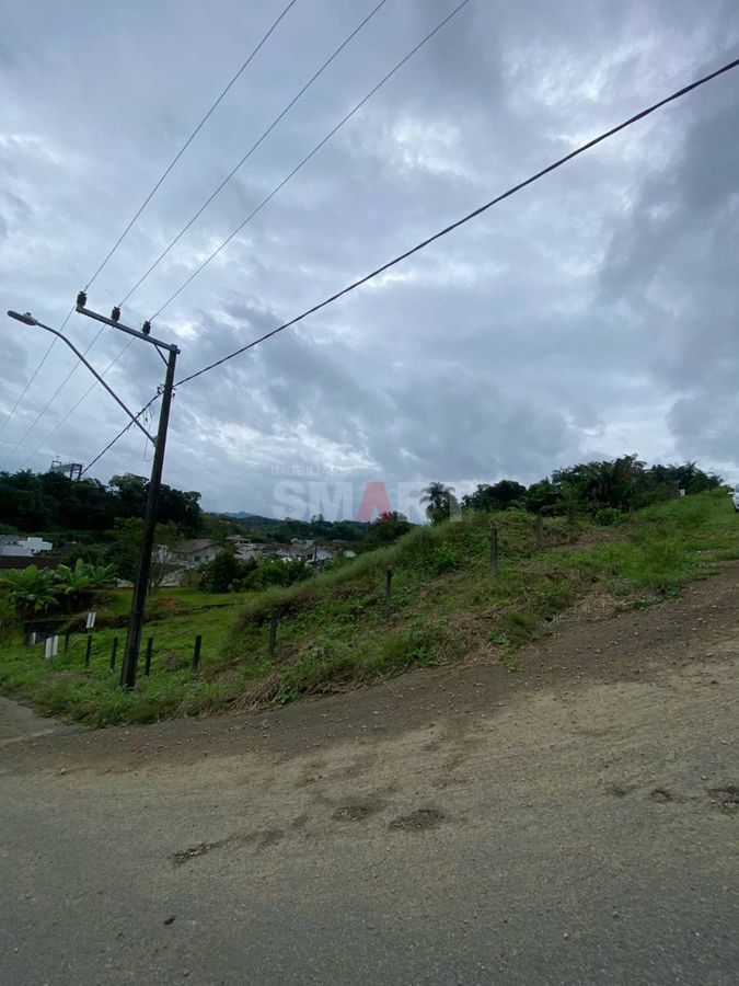 Terreno com 1.377,10m² à Venda no bairro Vila Lenzi