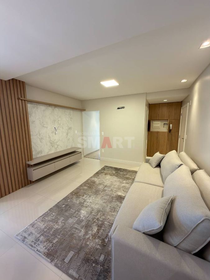 Apartamento Mobiliado no Centro com 3 suítes
