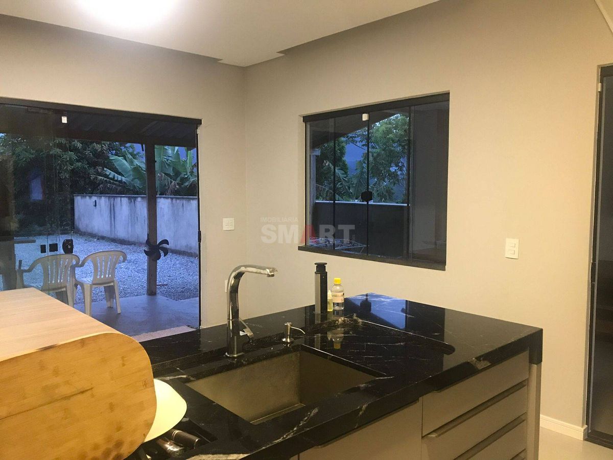 Casa Semimobiliada à Venda em Nereu Ramos